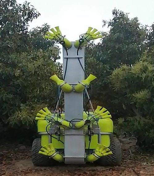 VMA   Nebulizadora Optima Frutales 2000 Lt 08 Difusores 02